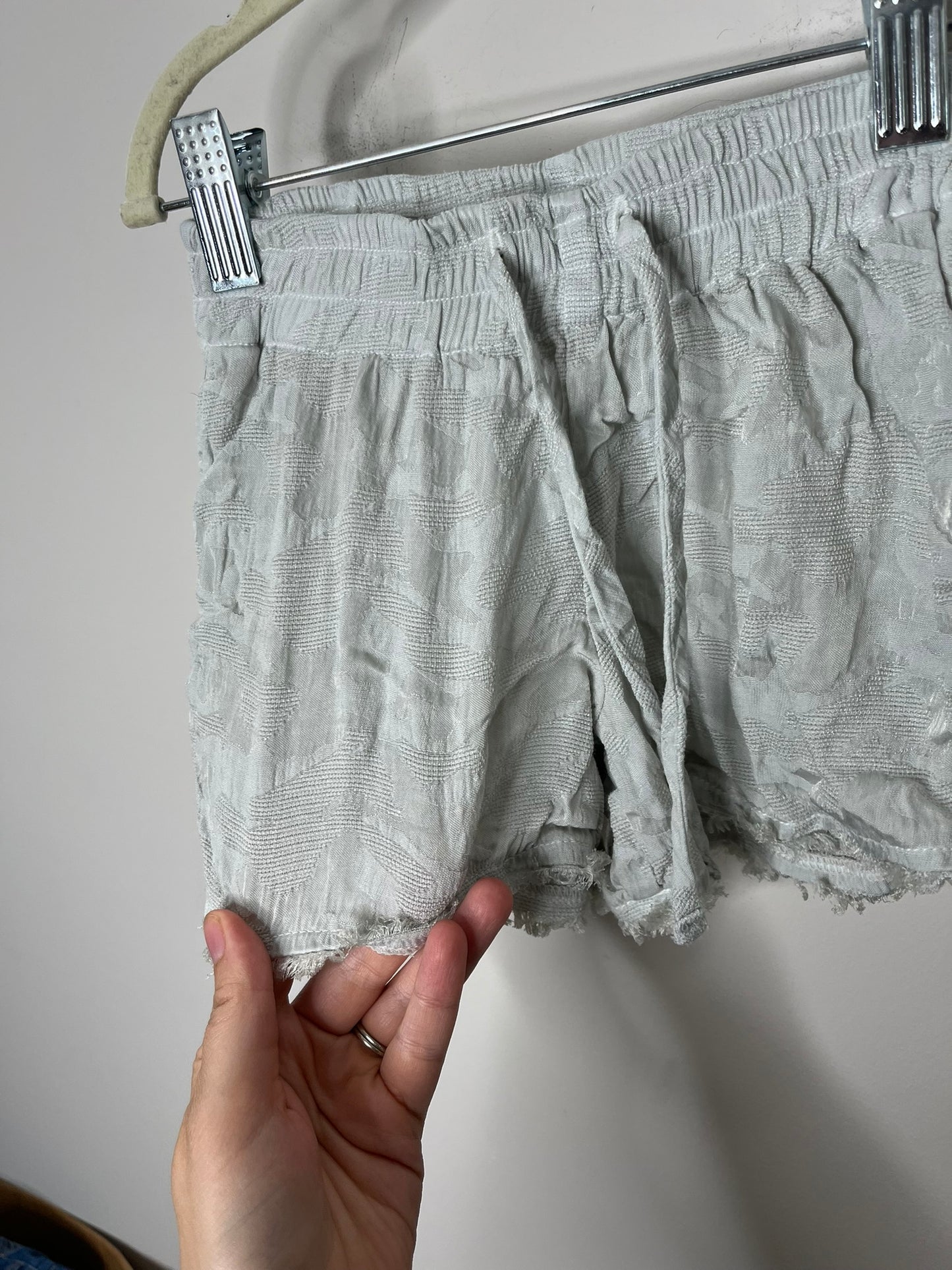 Bella Dahl Textured Camo Shorts (4-5)*