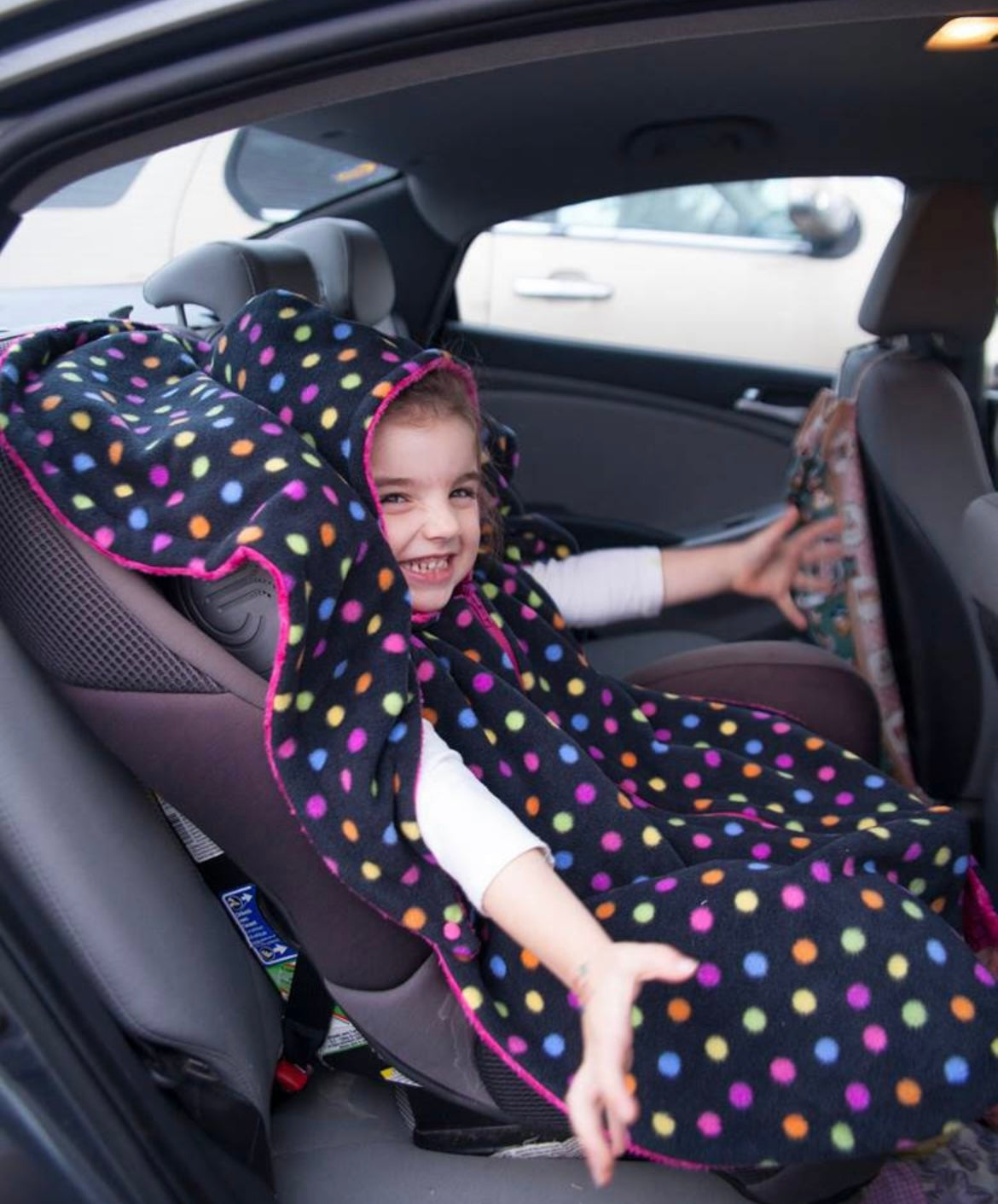 Small Shop Fleece Buffalo Plaid Car Seat Poncho (O/S)*