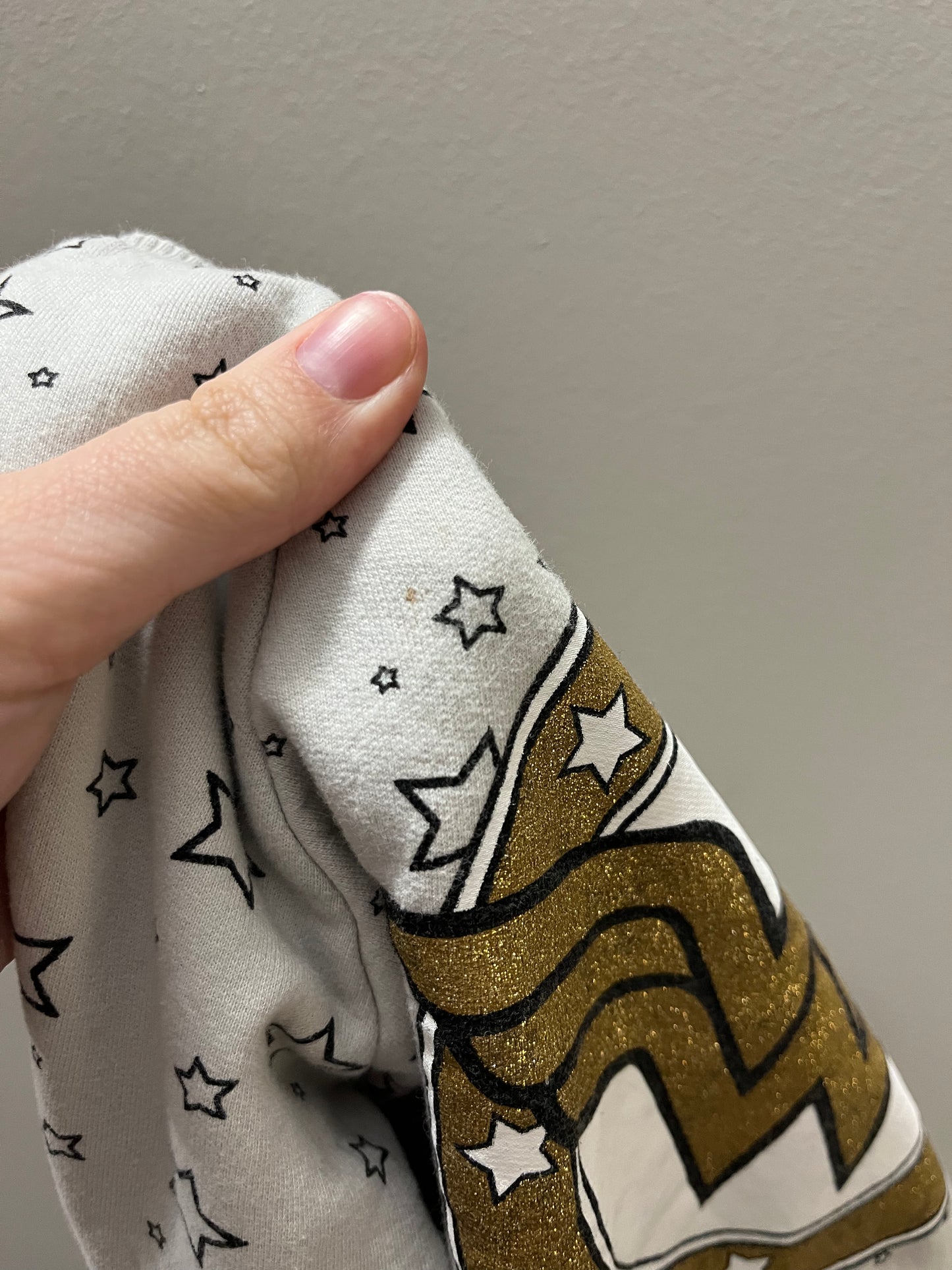 Wonder Woman Logo Star Sweater (4-5)*
