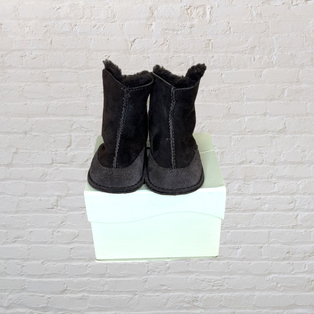 UGG IBoo Suede Infant Booties (0-6)
