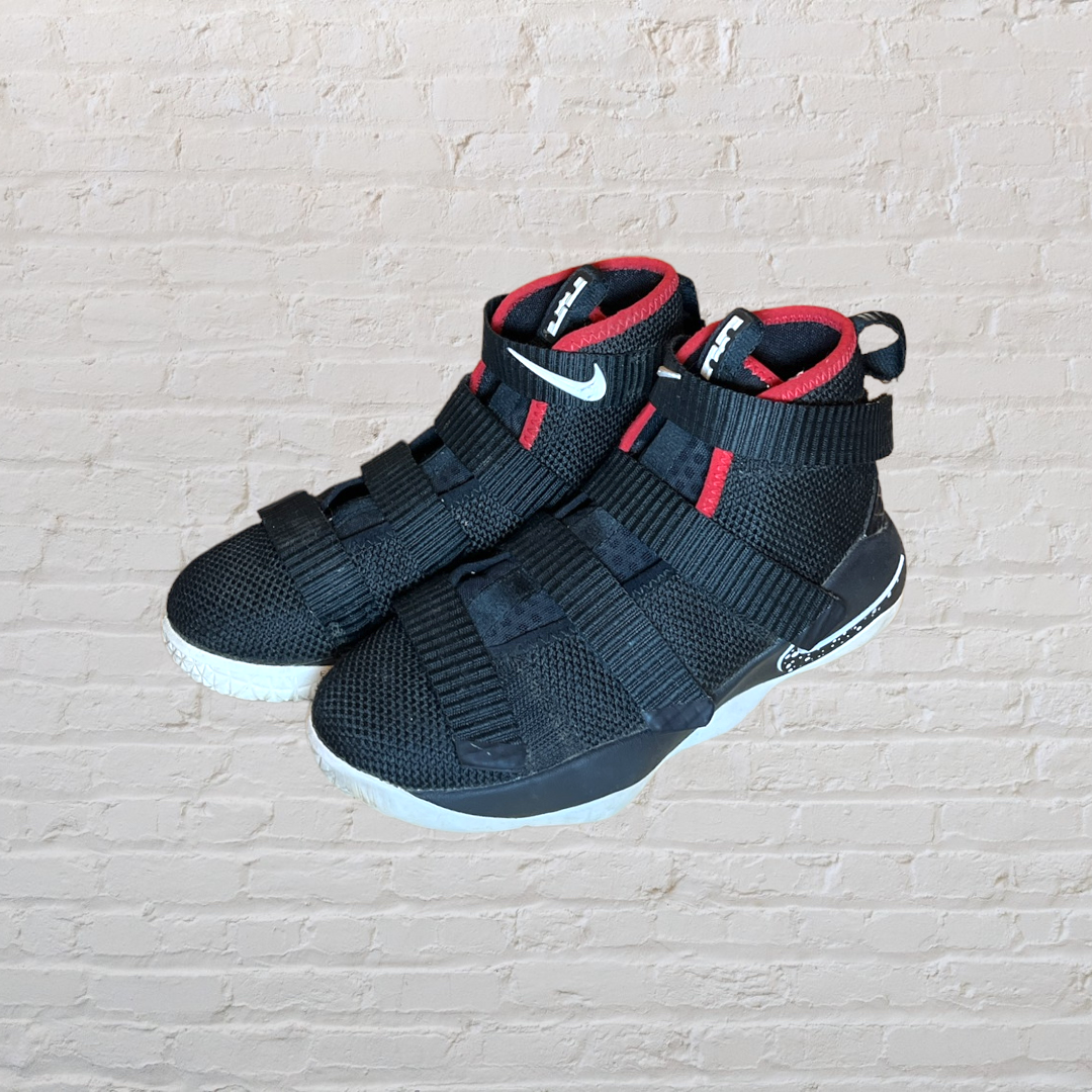 Athletic Shoes Nike Lebron Soldier 11 Bred Nike LeBron James