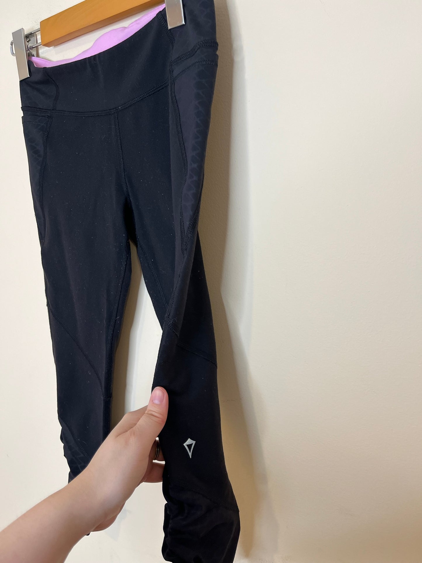 Ivivva Ruched Ankle Cropped Athletic Leggings (8)*