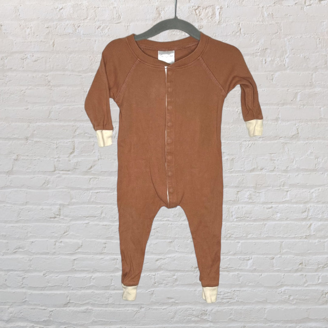 Jax + Lennon Ribbed Snap Romper (6-)
