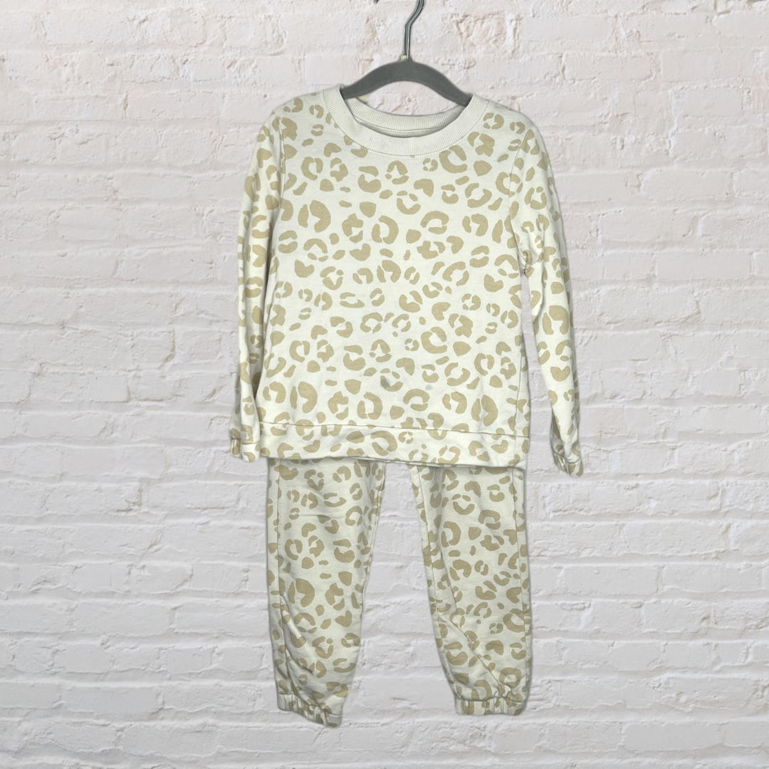 Cat & Jack Leopard Print Jogger Set (4-5)