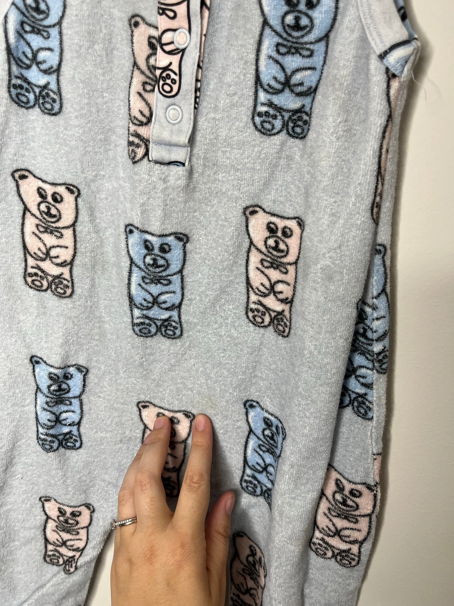 Hugo Loves Tiki Terry Gummy Bear Romper (18-24)