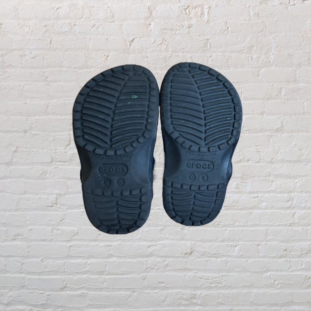 Crocs Classic Slip-Ons (5)