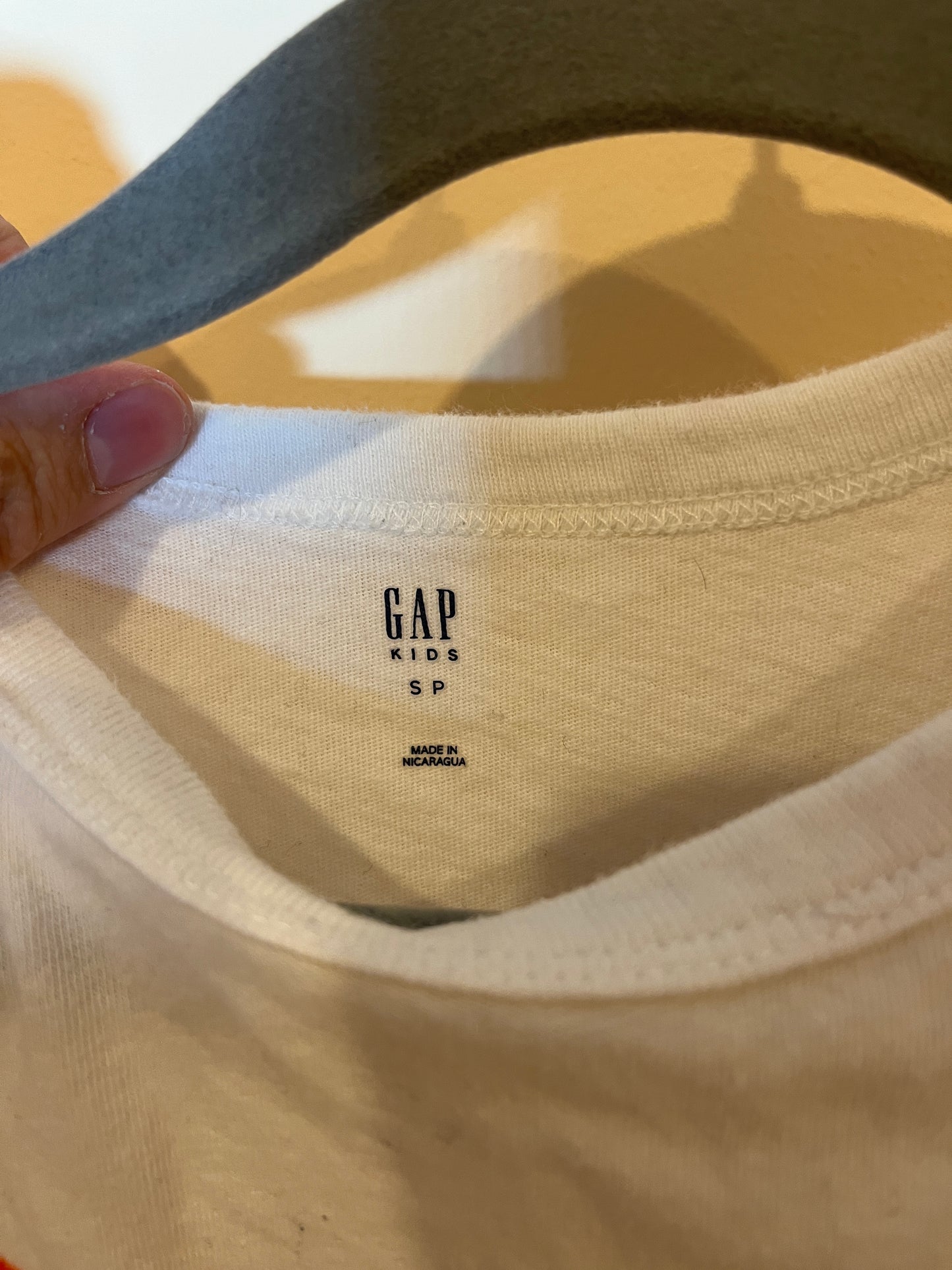 Gap Watercolour Shark T-Shirt (6-7)