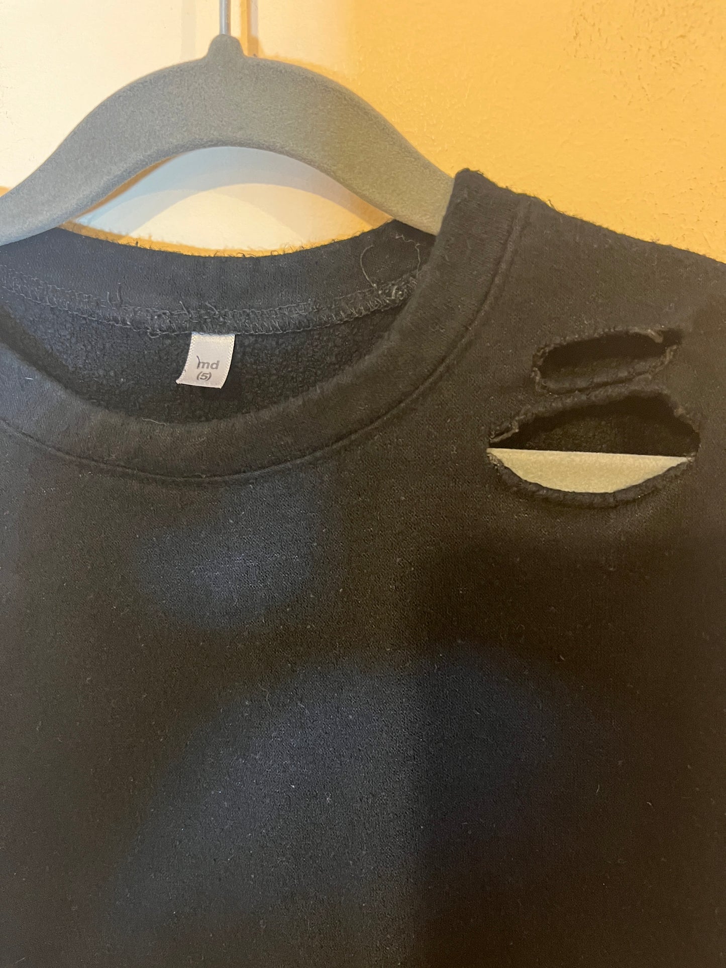 Malibu Sugar Distressed Star Print Sweater (5T)