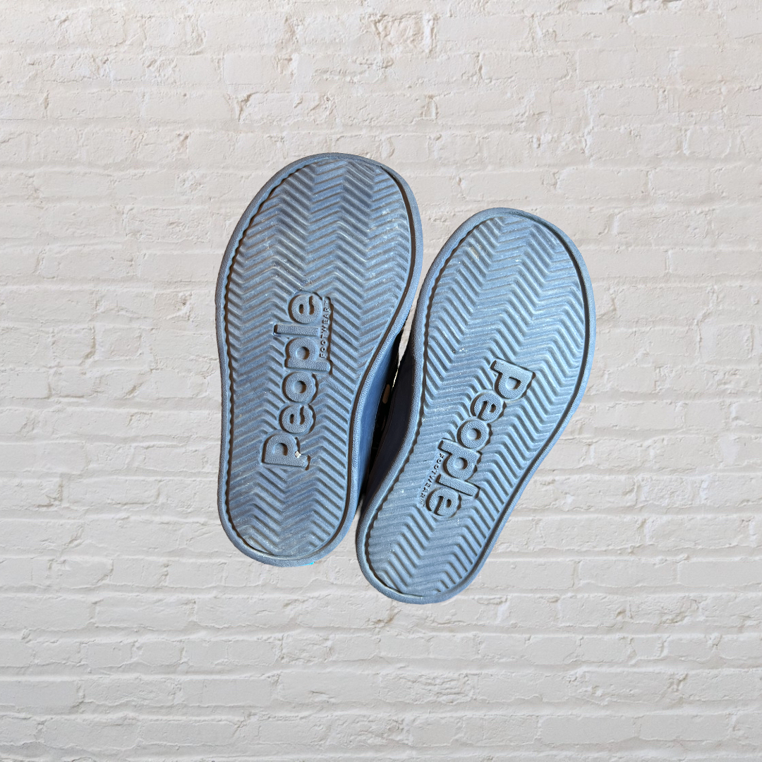 People Adjustable Polka-Dot Slip-Ons (6)