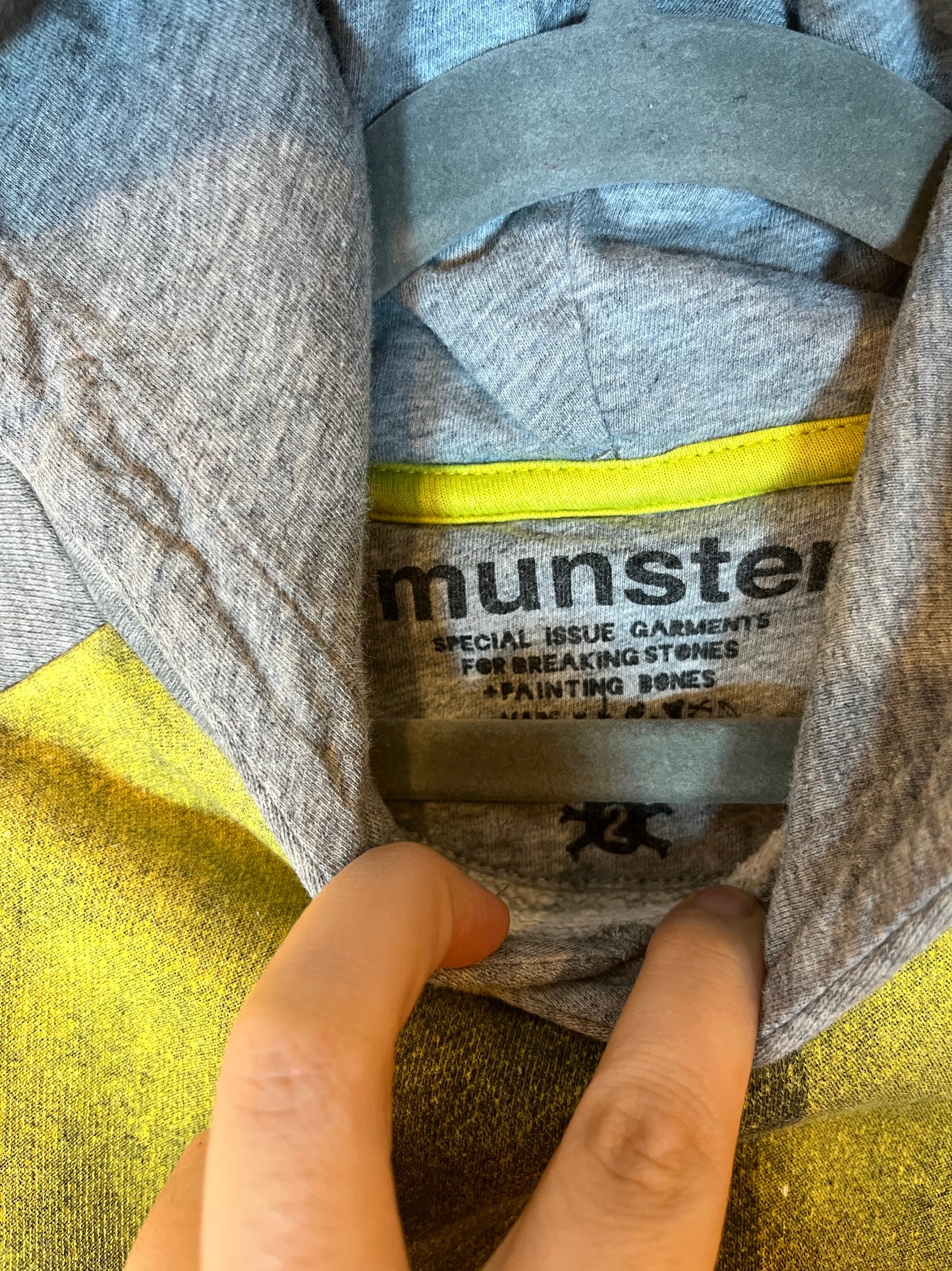 Munster Graphic Surf Hoodie (2T)