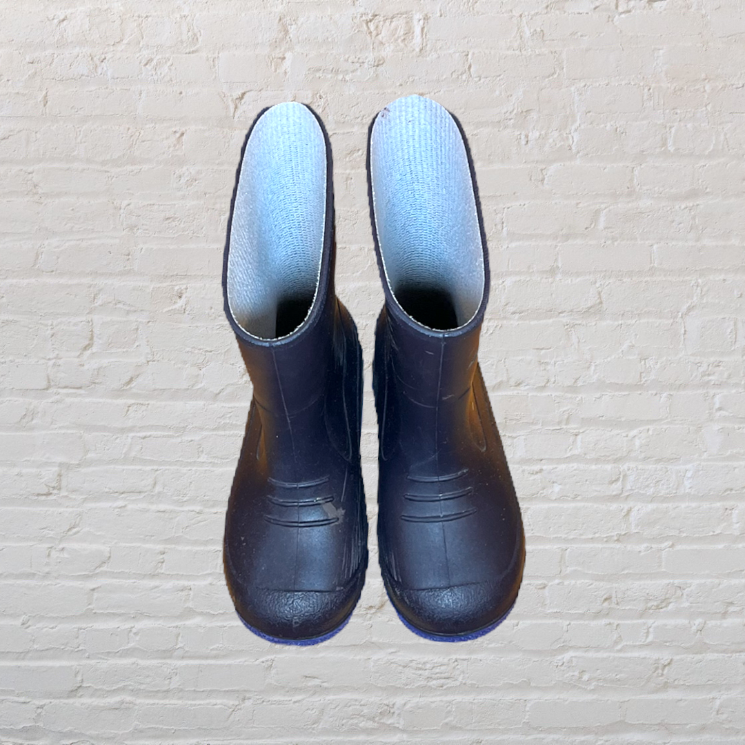 Unknown Brand Canadian-Made Rainboots (12)