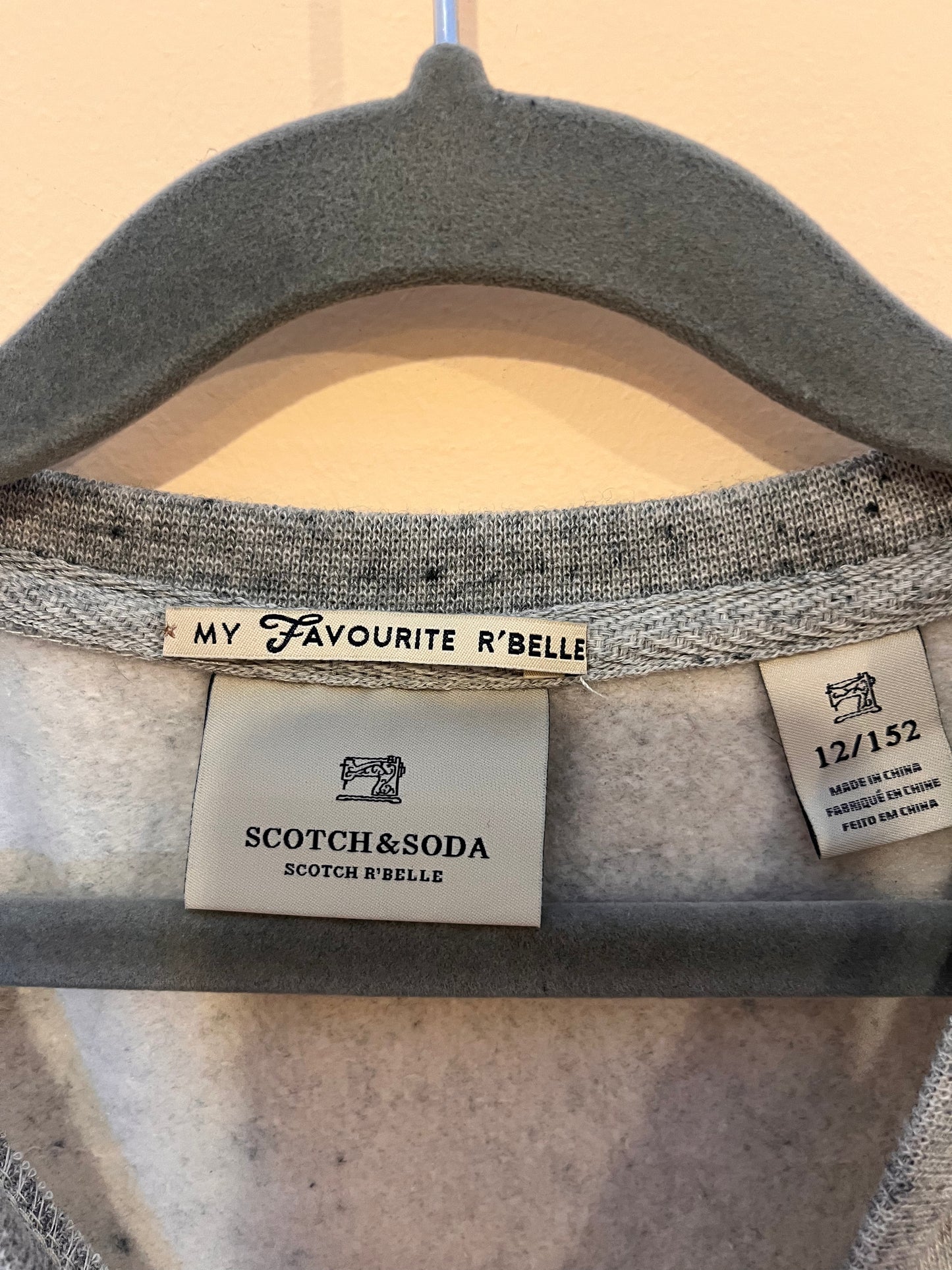Scotch & Soda R’Belle Shimmer Graphic Sweater (12)