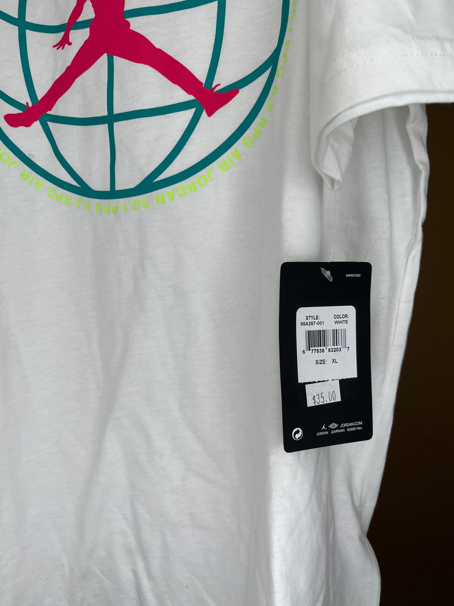 NEW! Air Jordan Globe T-Shirt (13-15)