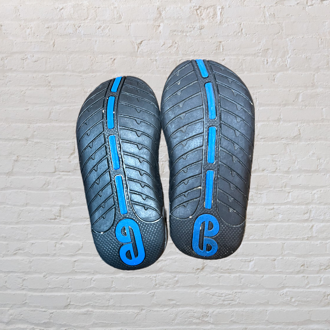 Reef Water Friendly Sandals (6 & 8)