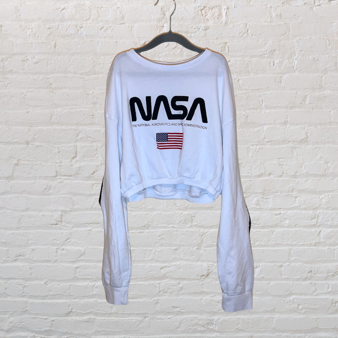 Nasa crop best sale top sweatshirt