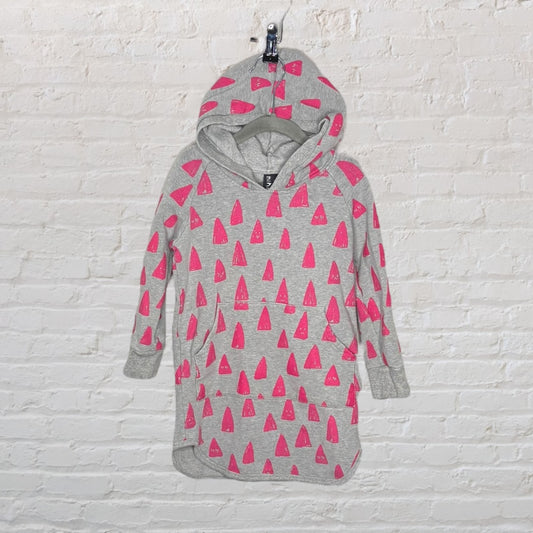 Children's grey hoodie dress with pink triangles print, featuring a pocket and long sleeves.