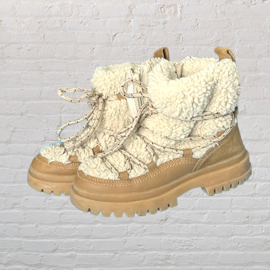 Zara Laced Sherpa Boots (Footwear 3Y)