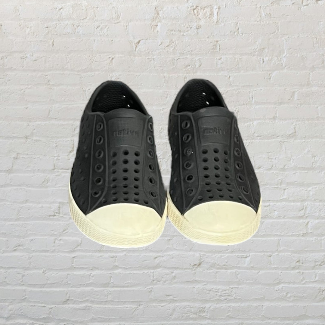 Native Jefferson Slip-Ons (7)