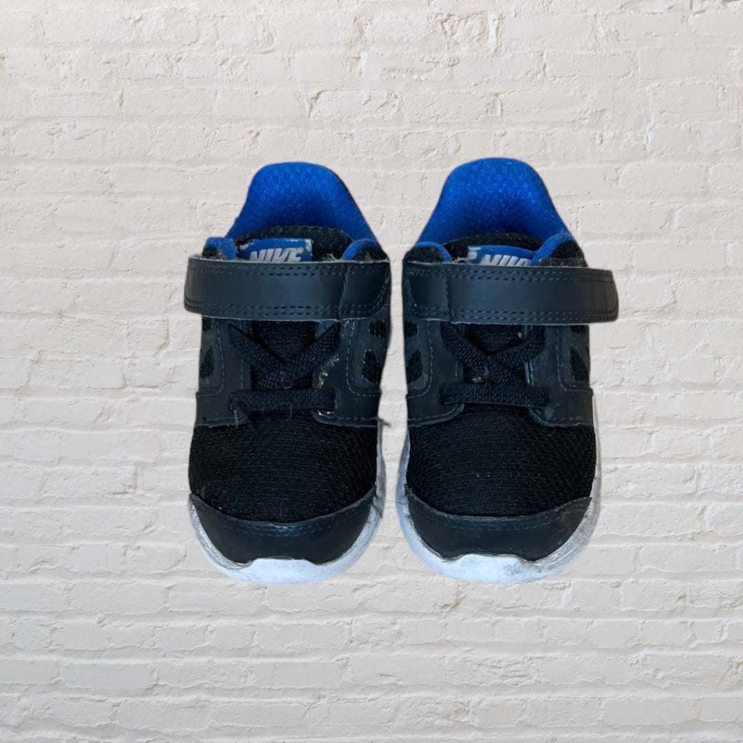 Nike Velcro Sneakers (5)