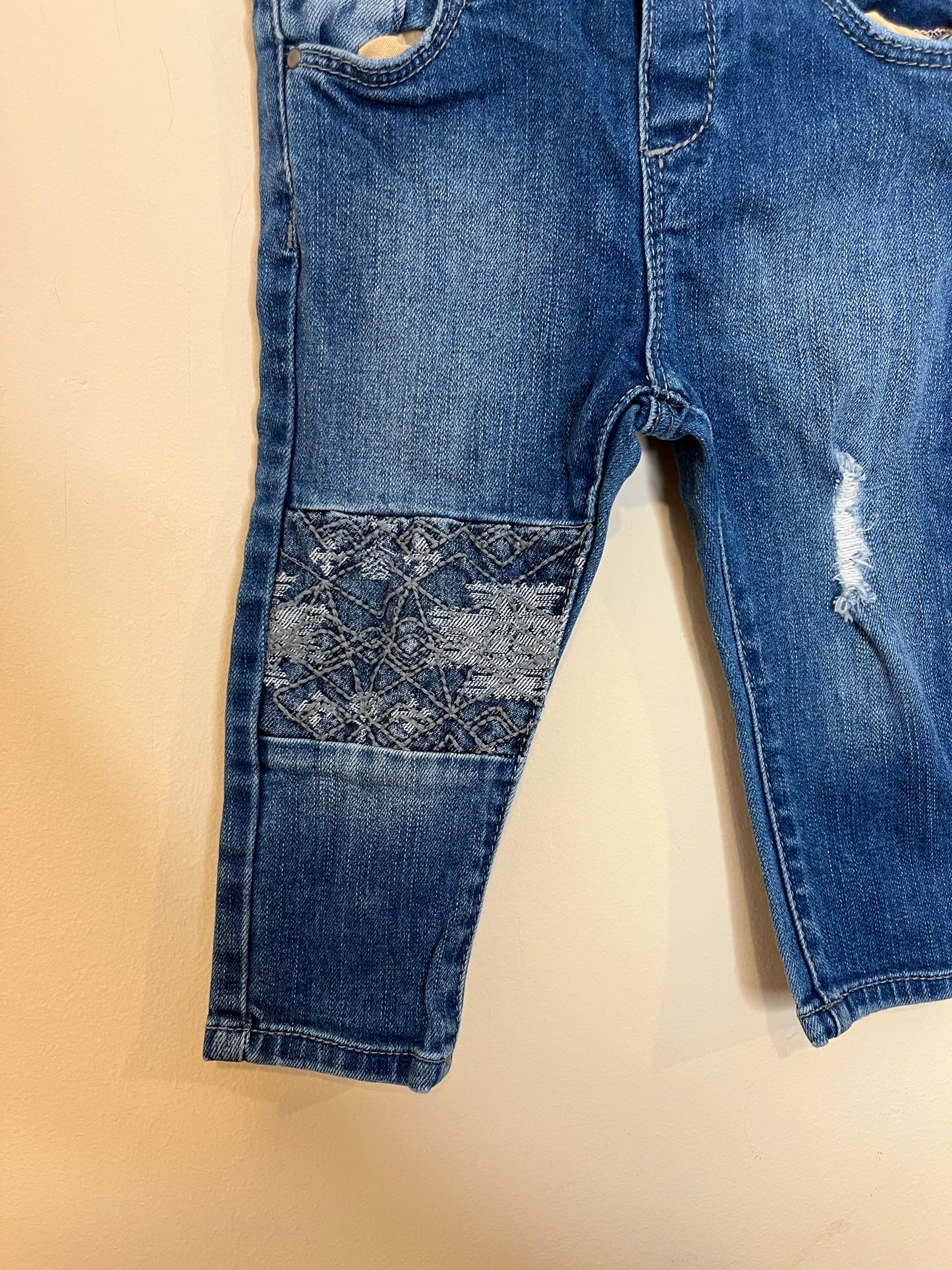 Zara Distressed Embroidered Jeans (6-9)