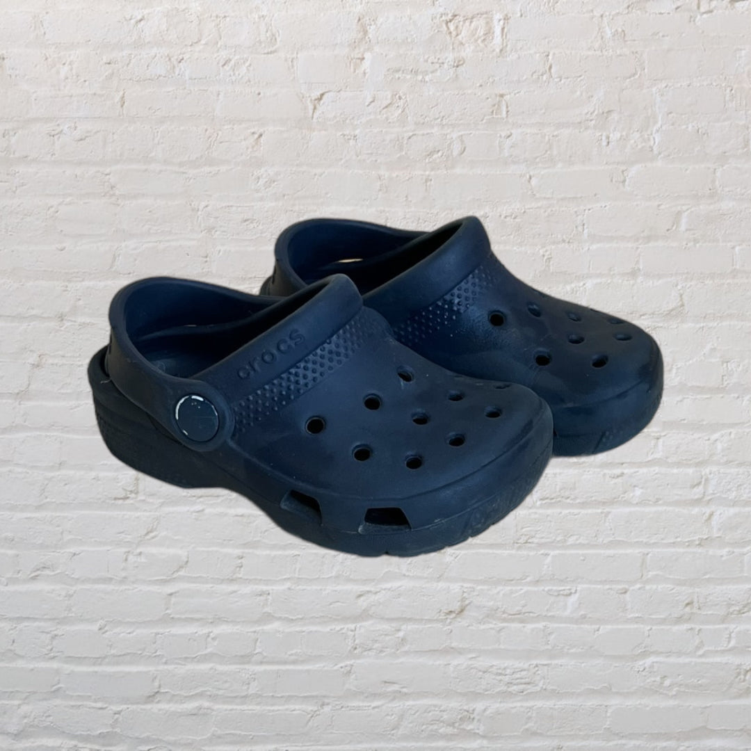 Crocs Classic Slip-Ons - Footwear 7
