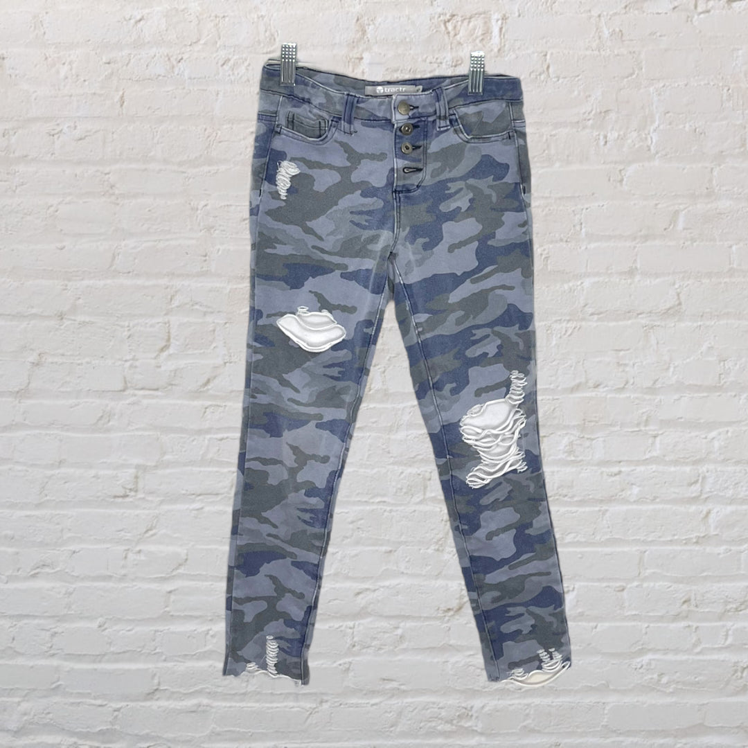 Tractr Distressed Camo Jeggings (10)