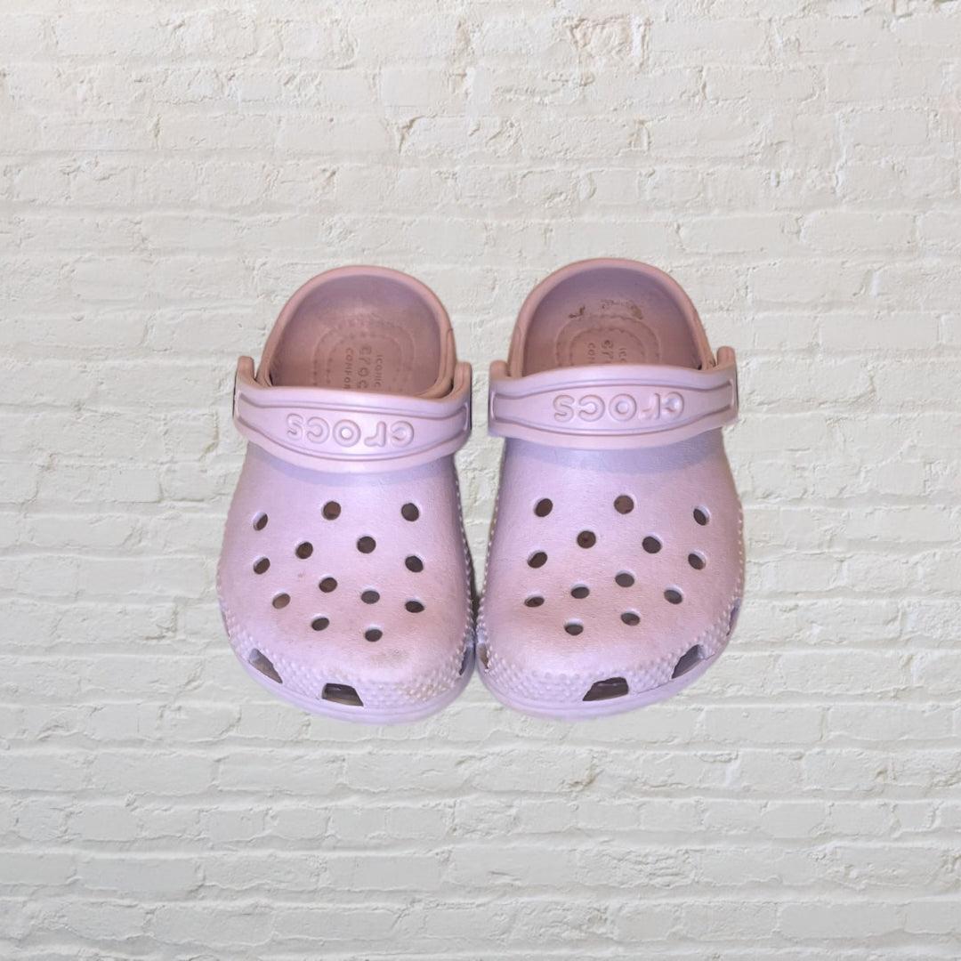 Crocs Lilac Slip-Ons (6)
