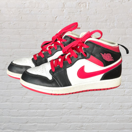 Air Jorda Jordan 1 Mid Very Berry Sneakers (Footwear 2Y)
