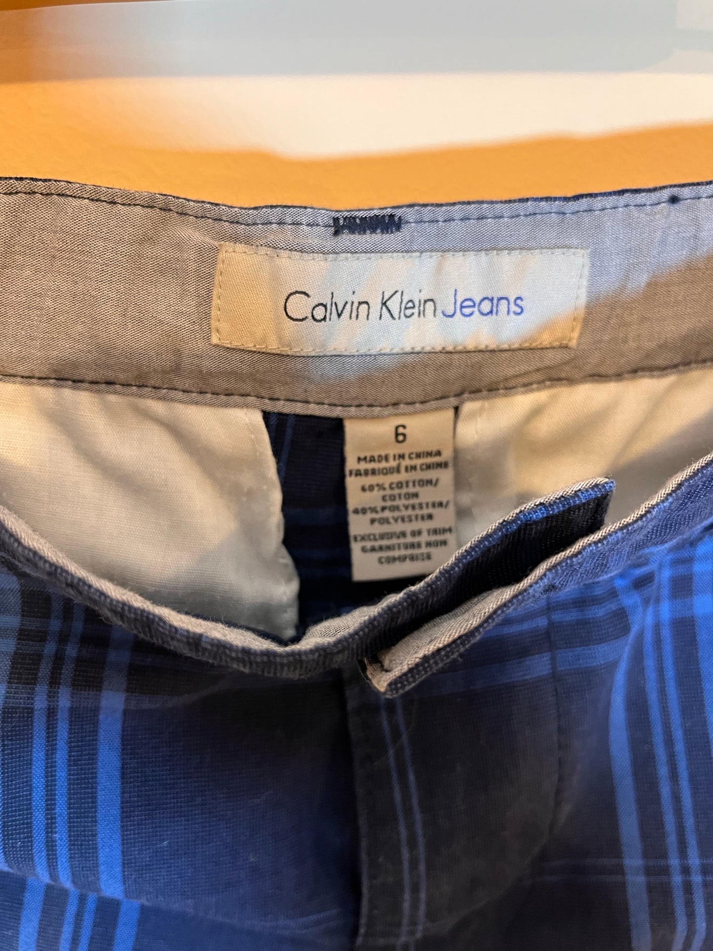 Calvin Klein Plaid Shorts (6)