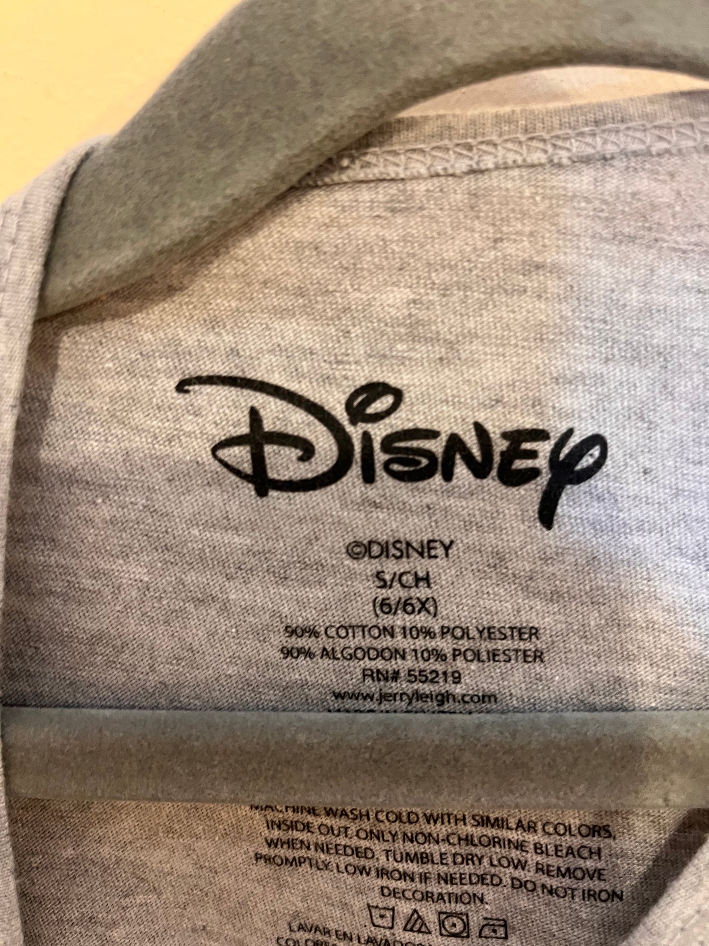 Disney Minnie Mouse T-Shirt (6)